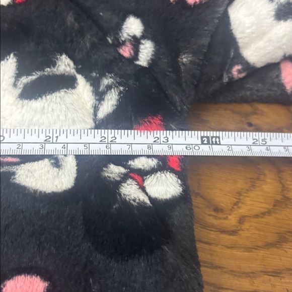 Walt Disney World Disneyland Resort Minnie Mouse Faux Fur Jacket - Picture 11 of 13